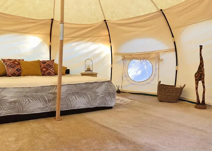 Vinsan Glamping & Wellness Centre Eleúsza