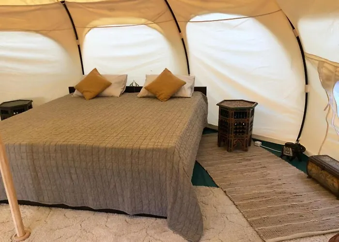 Vinsan Glamping & Wellness Centre Eleúsza