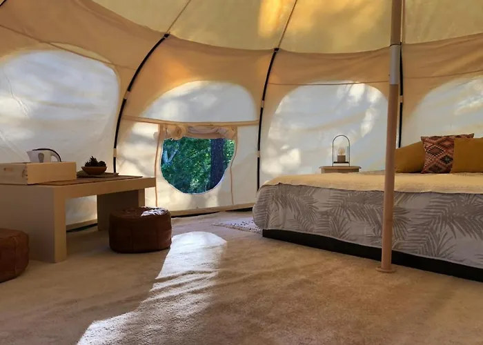 Vinsan Glamping & Wellness Centre Eleúsza