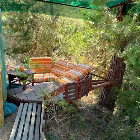 Vinsan Glamping & Wellness Centre Eleousa