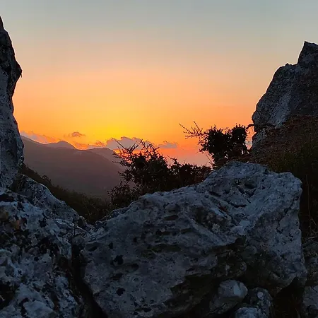 Vinsan Glamping & Wellness Centre Eleousa